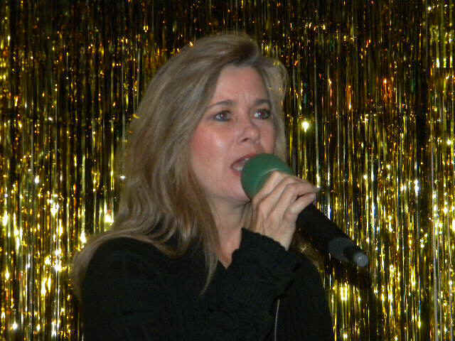 wpe7.jpg (49313 bytes)